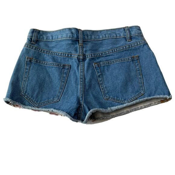 Forever 21 Womens Size 27 Blue Distressed Hemline America Flag Jean Shorts USA - Picture 2 of 7